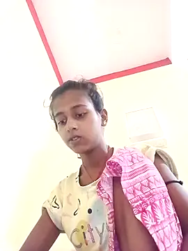 Saniye-143 online show from September 2025 04:38:01 AM