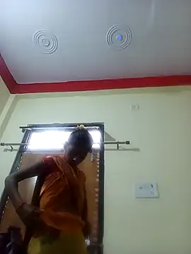 Saniye-143 online show from September 2025 05:12:01 AM