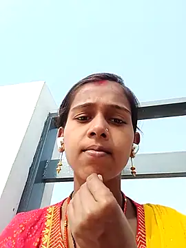 Saniye-143 online show from November 2025 08:03:01 AM