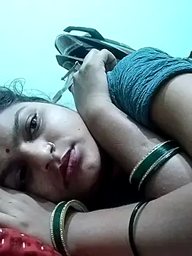 Hot mirchjii online show from September 2025 04:18:01 PM