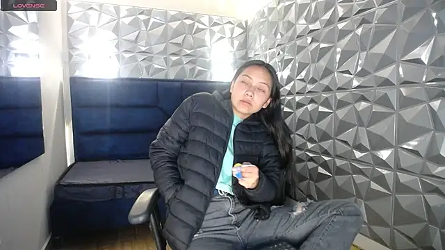 katalina07 1 online show from September 2025 05:01:02 PM