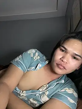 AlianaBlair online show from November 2025 06:17:01 PM