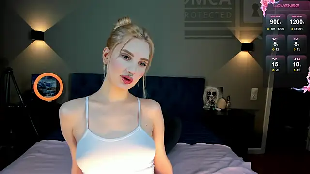 Snapshot of linda_ada chatting on October 2025 07:33:01 PM linda ada online show from October 2025 07:33:01 PM