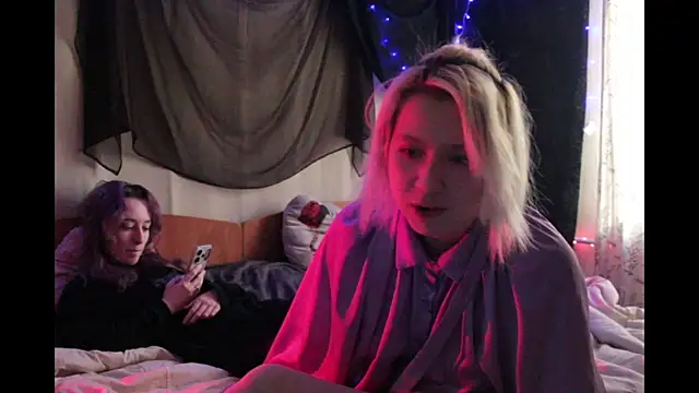 Snapshot of Avny_Loki chatting on October 2025 11:52:02 AM Avny Loki online show from October 2025 11:52:02 AM