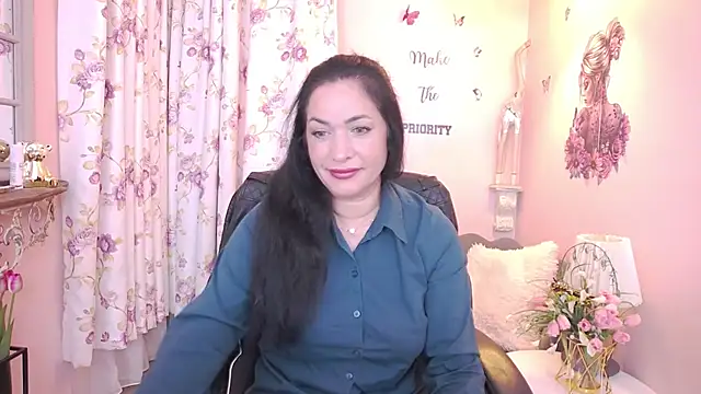 Snapshot of MyLovOne chatting on April 2026 09:29:02 AM MyLovOne online show from April 2026 09:29:02 AM