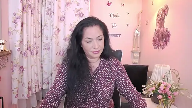 Snapshot of MyLovOne chatting on May 2026 10:54:01 AM MyLovOne online show from May 2026 10:54:01 AM