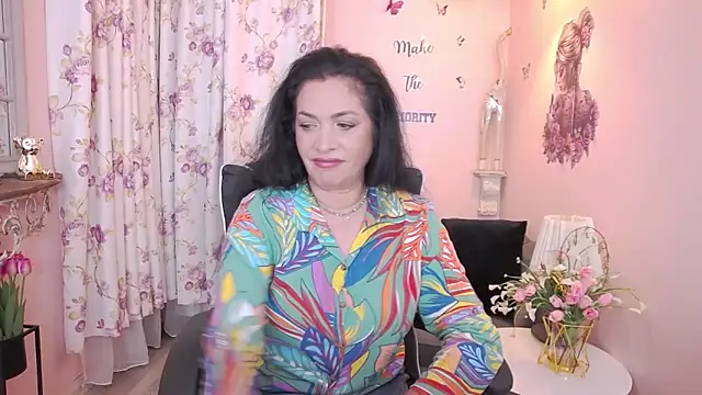 Snapshot of MyLovOne chatting on May 2026 12:13:01 PM MyLovOne online show from May 2026 12:13:01 PM