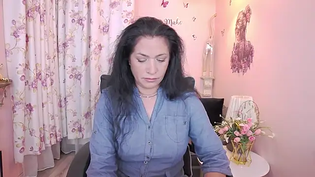 Snapshot of MyLovOne chatting on May 2026 09:50:02 AM MyLovOne online show from May 2026 09:50:02 AM