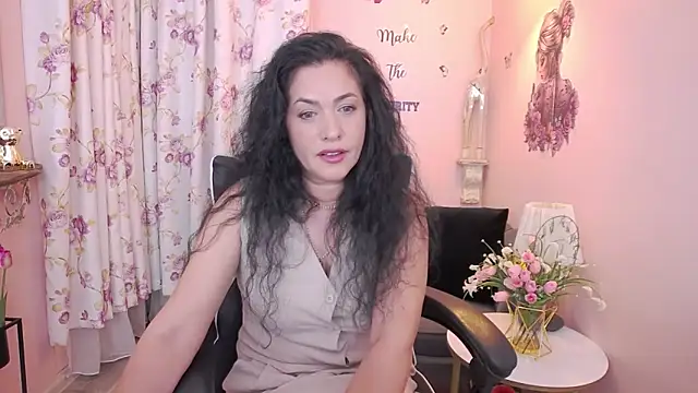 Snapshot of MyLovOne chatting on May 2026 09:29:02 AM MyLovOne online show from May 2026 09:29:02 AM