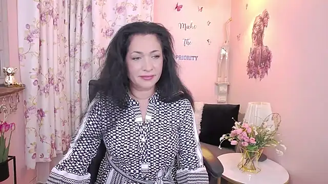 Snapshot of MyLovOne chatting on June 2026 11:36:02 AM MyLovOne online show from June 2026 11:36:02 AM
