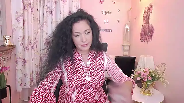 Snapshot of MyLovOne chatting on June 2026 10:53:01 AM MyLovOne online show from June 2026 10:53:01 AM