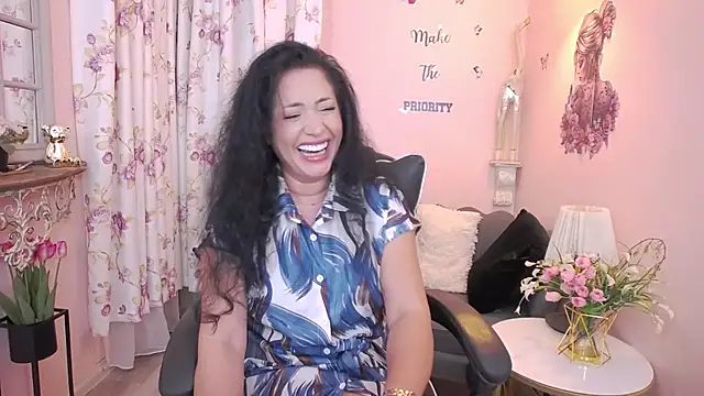 Snapshot of MyLovOne chatting on June 2026 12:22:01 PM MyLovOne online show from June 2026 12:22:01 PM