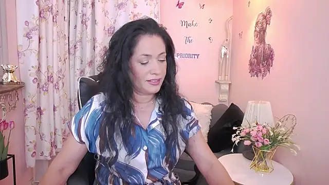 Snapshot of MyLovOne chatting on July 2026 11:16:01 AM MyLovOne online show from July 2026 11:16:01 AM