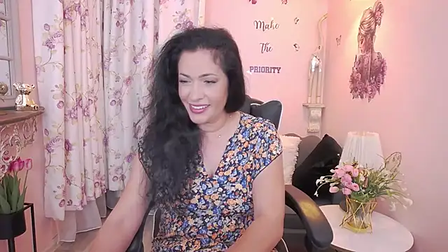 Snapshot of MyLovOne chatting on July 2026 10:18:01 AM MyLovOne online show from July 2026 10:18:01 AM