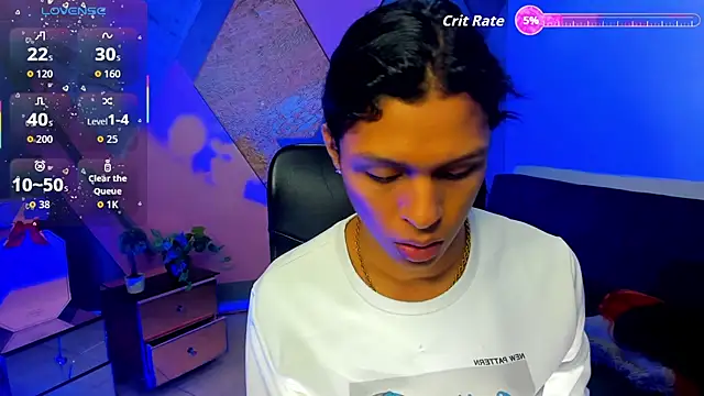 keytinthomson  online show from October 2025 05:56:02 PM