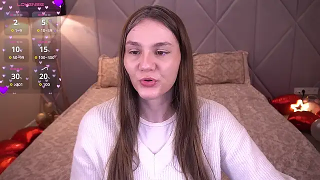 Snapshot of DiamondGoldie chatting on February 2026 08:18:01 PM DiamondGoldie online show from February 2026 08:18:01 PM