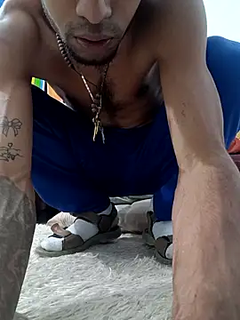 Snapshot of Negritohot2828 chatting on October 2025 04:41:02 AM Negritohot2828 online show from October 2025 04:41:02 AM