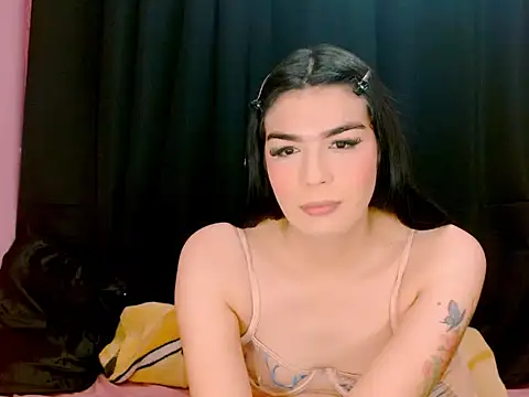 Snapshot of _crystal23_ chatting on October 2025 04:31:02 AM crystal23 online show from October 2025 04:31:02 AM