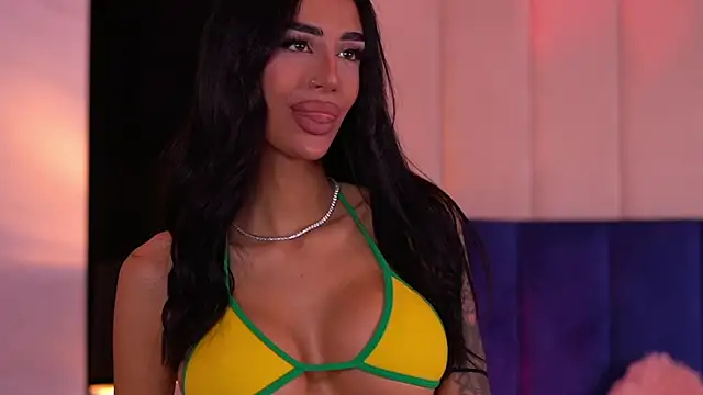 KimNatty online show from December 2025 02:22:02 PM