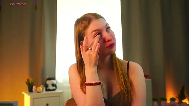 LorettaGladman online show from April 2026 04:24:01 AM