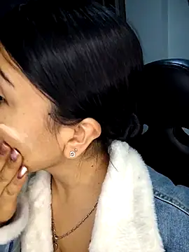 Aniajoness  online show from November 2025 03:34:01 AM