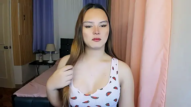 Snapshot of ameliamaureen chatting on April 2026 01:59:02 AM ameliamaureen online show from April 2026 01:59:02 AM