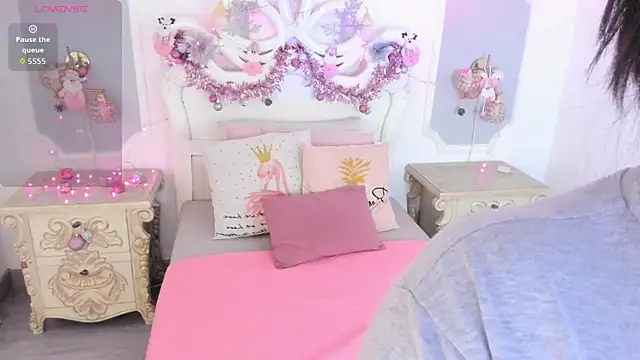 MeganStar   online show from November 2025 12:04:02 PM