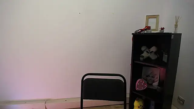 Snapshot of Katrin_kiss_ chatting on January 2026 01:05:01 PM Katrin kiss online show from January 2026 01:05:01 PM