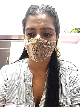 Snapshot of Tamil-Meenu12 chatting on April 2026 06:49:02 AM Tamil-Meenu12 online show from April 2026 06:49:02 AM