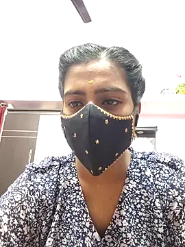 Snapshot of Tamil-Meenu12 chatting on April 2026 05:43:01 AM Tamil-Meenu12 online show from April 2026 05:43:01 AM