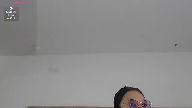 Kitty ravee online show from September 2025 02:09:02 PM