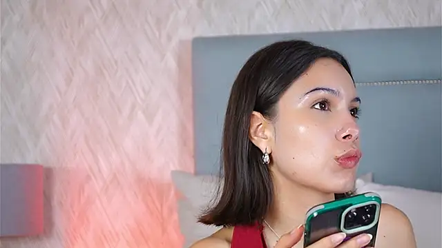 Sofy Bradd online show from September 2025 10:06:02 AM