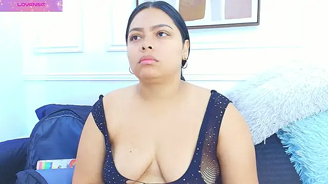 Snapshot of Daisy_Price chatting on November 2025 11:33:02 AM Daisy Price online show from November 2025 11:33:02 AM