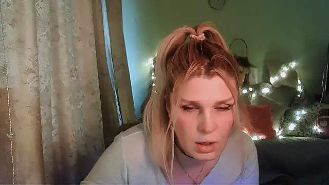 TsPostophere online show from February 2025 11:09:01 AM