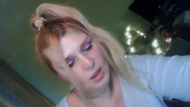 TsPostophere online show from February 2025 01:55:01 PM