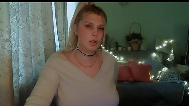 TsPostophere online show from February 2025 11:21:02 AM