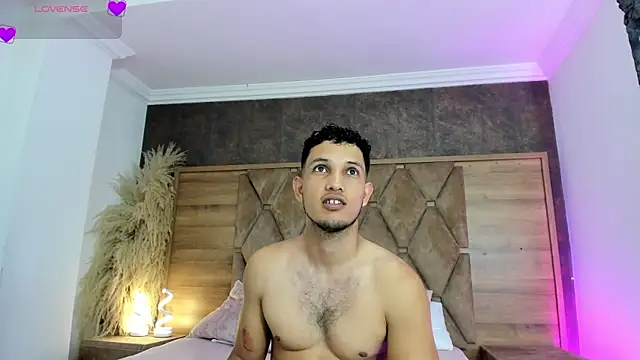 EimyAndMaxi online show from July 2026 08:01:01 PM
