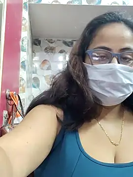 Snapshot of nisha_1110 chatting on December 2025 01:38:02 PM nisha 1110 online show from December 2025 01:38:02 PM