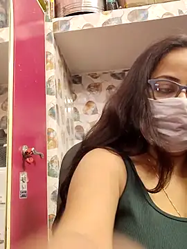 Snapshot of nisha_1110 chatting on April 2026 02:33:01 PM nisha 1110 online show from April 2026 02:33:01 PM