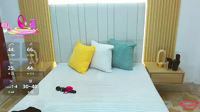 WildScarlet online show from November 2025 01:21:02 PM