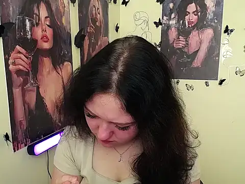 LadyAlice  online show from September 2025 06:02:02 AM