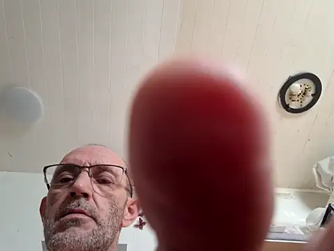 Snapshot of papillondusud chatting on September 2025 07:40:02 AM papillondusud online show from September 2025 07:40:02 AM