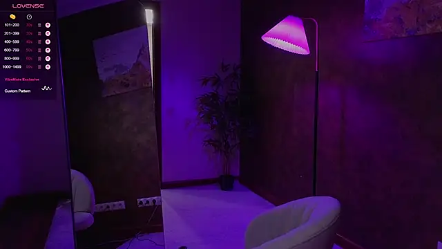 Snapshot of Morvelyn chatting on October 2025 05:56:02 PM Morvelyn online show from October 2025 05:56:02 PM