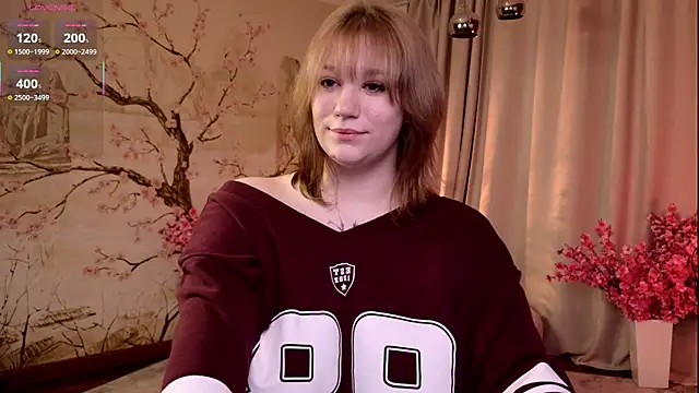 Snapshot of Morvelyn chatting on November 2025 04:44:01 PM Morvelyn online show from November 2025 04:44:01 PM