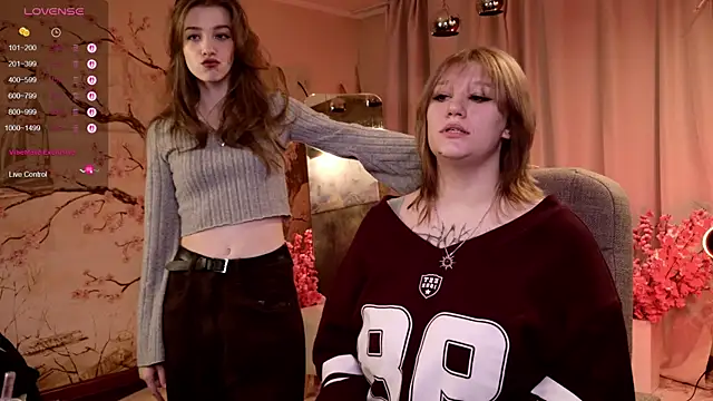 Snapshot of Morvelyn chatting on November 2025 02:17:01 PM Morvelyn online show from November 2025 02:17:01 PM