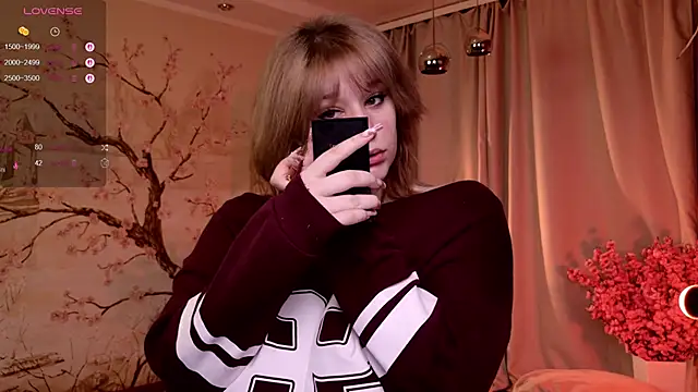 Snapshot of Morvelyn chatting on November 2025 12:41:02 PM Morvelyn online show from November 2025 12:41:02 PM