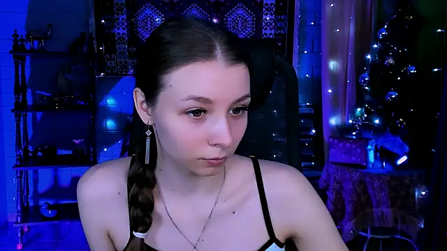 Snapshot of JulieDaniel chatting on January 2026 04:16:01 AM JulieDaniel online show from January 2026 04:16:01 AM