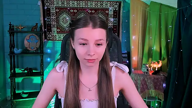 Snapshot of JulieDaniel chatting on February 2026 04:07:01 AM JulieDaniel online show from February 2026 04:07:01 AM