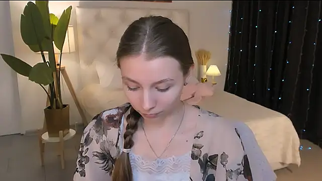 JulieDaniel online show from April 2026 08:15:01 AM