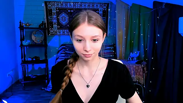 JulieDaniel online show from April 2026 08:09:02 AM